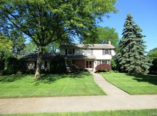 1270 Lake Park Dr, Birmingham, MI