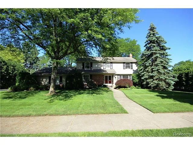 1270 Lake Park Dr photo 1