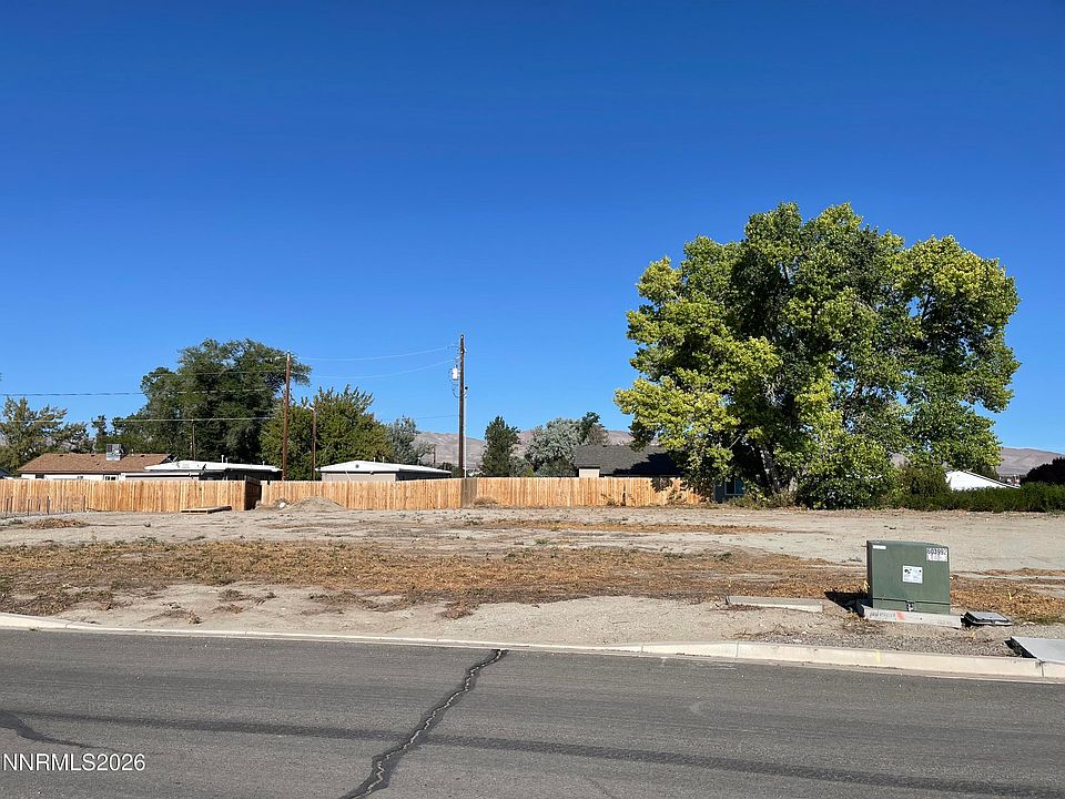 2nd image of 217 Quail Run Dr