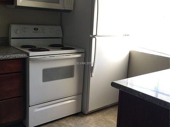 3rd image of 5260 Indian River Dr Unit 246