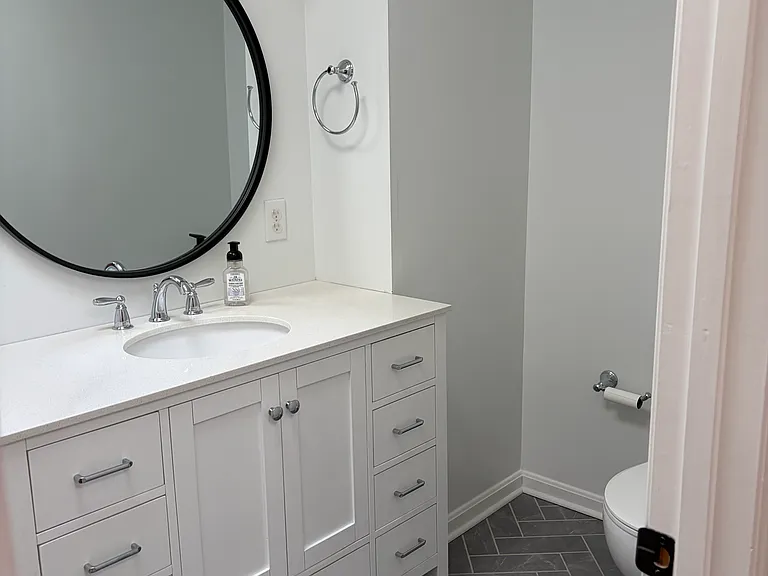 1203 S Bouldin St — Photo 13