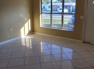 6251 SW 41st St, Davie, FL 33314