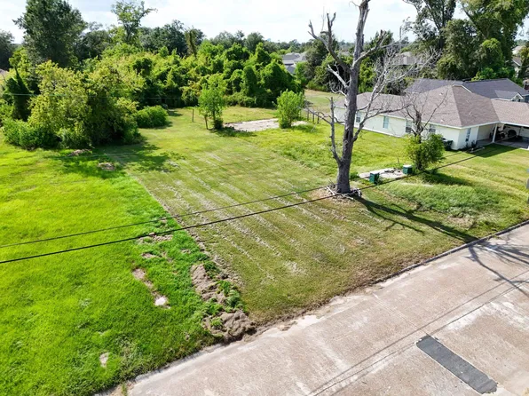 2500 Ruth St, Lake Charles, LA 70601