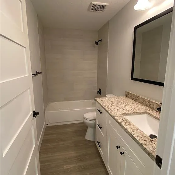 2933 Maiden Ln — Photo 20