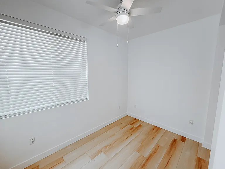 561 Branch St — Photo 10