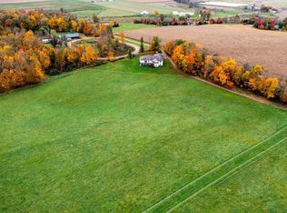 6200 Farm View Rd, Mount Vernon, OH 43050