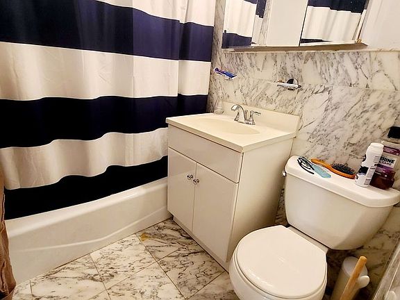 5th image of 156 W 74th St #3R