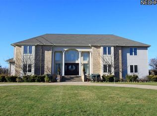 2604 Ginger Wren Rd, Pepper Pike, OH 44124