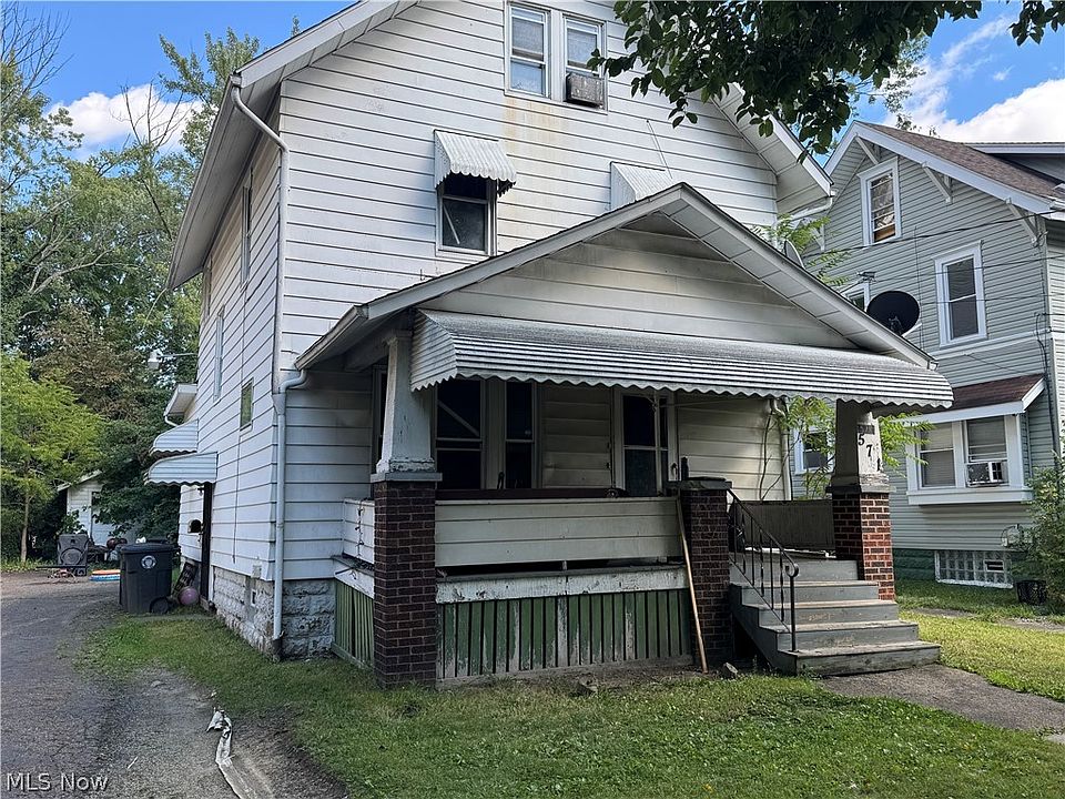 1st image of 571 East Ave