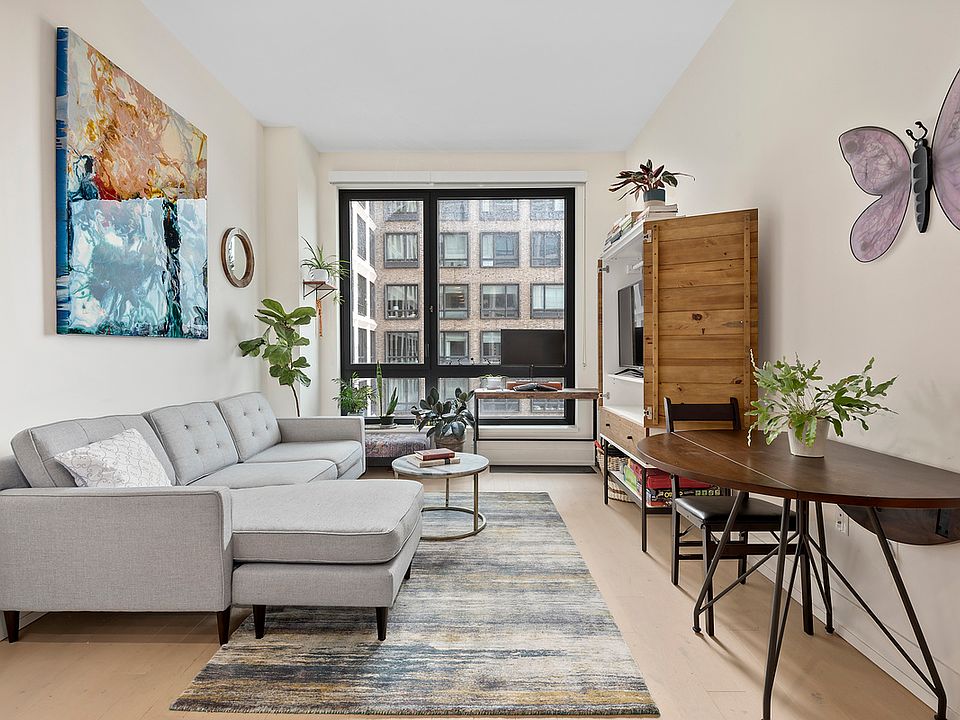 1st image of 550 Vanderbilt Ave #405