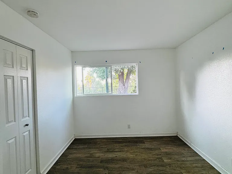 641 Adobe Cir — Photo 32