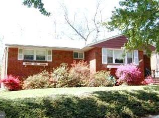 4504 Adrian St, Rockville, MD 20853