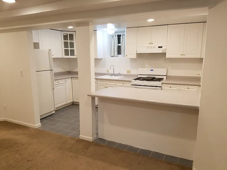 3642 N Janssen Ave #1 — Photo 6