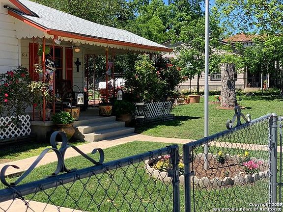 5th image of 1614 W Olmos Dr