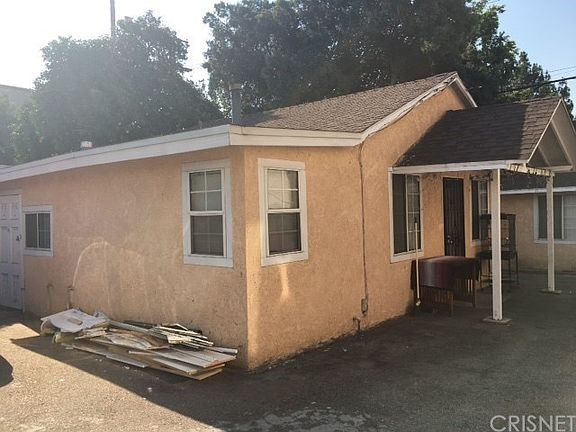 4th image of 14226 Victory Blvd