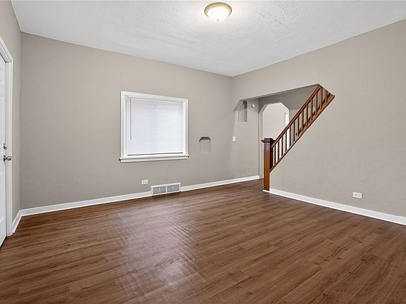 4th image of 241 Freidel St