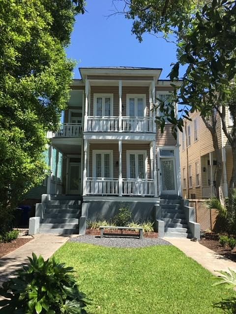 View of the front of the house from Queen Street.