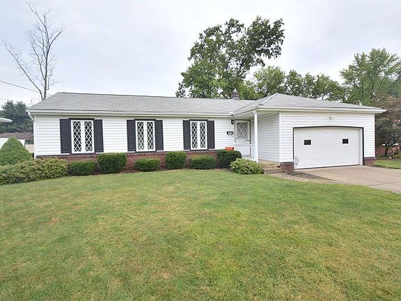 2nd image of 1794 Lancaster Dr