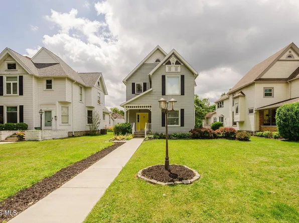 127 1st St, Findlay, OH 45840