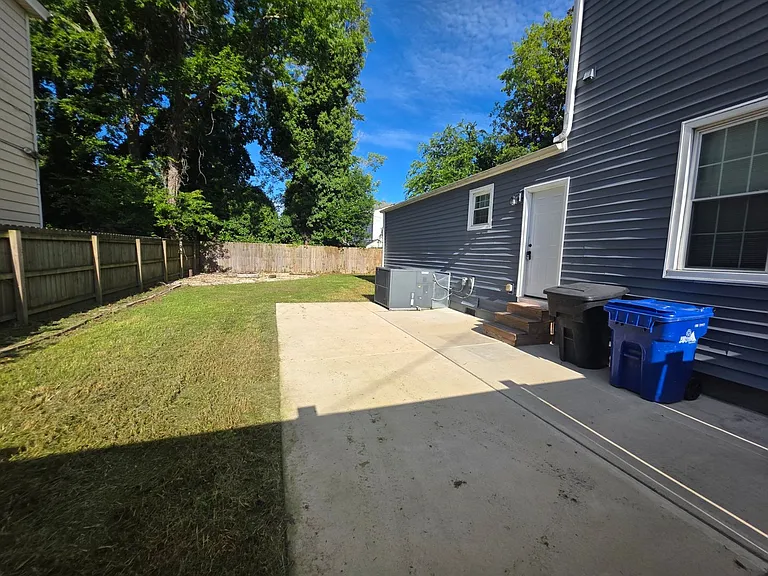 212 Elm Ave — Photo 33