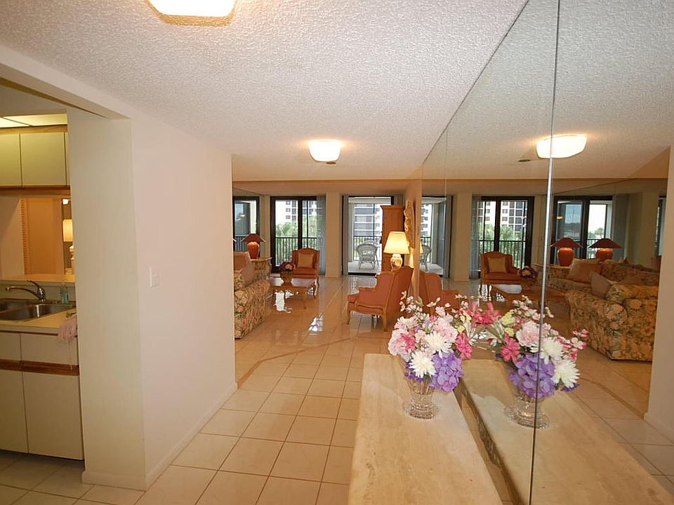 Entrance foyer