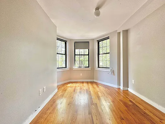 Rented by Doorway NYC, LLC | media 13