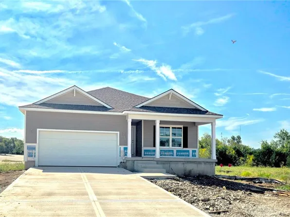 21061 W 217th Ct, Spring Hill, KS 66083