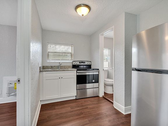 5th image of 3106 N 17th St Unit B