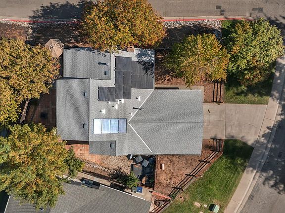 5th image of 6631 Mercedes Ave