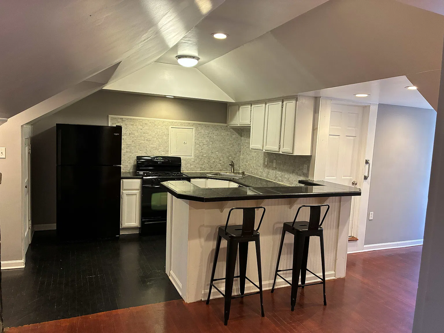 1 bed, 750 sqft, $1,390 — Photo 4