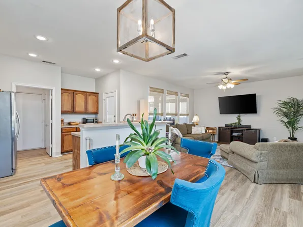 10917 Dillon St, Fort Worth, TX 76179