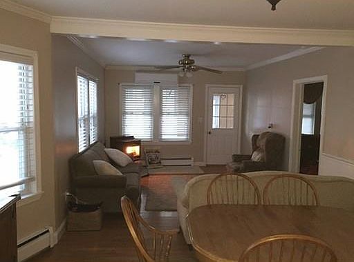 3rd image of 141 Bedford Ave