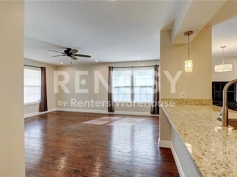 3836 Lloyd St — Photo 15