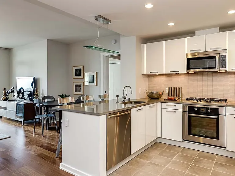 1 Hawthorne St #9C — Photo 9