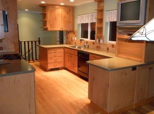 2851 E Hillsden Dr, Holladay, UT 84117