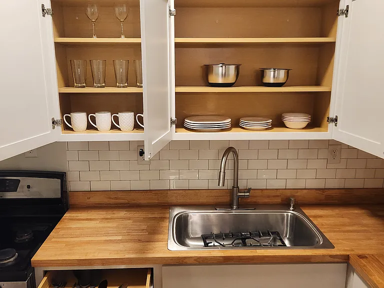 484 Madison Ave #2 — Photo 8
