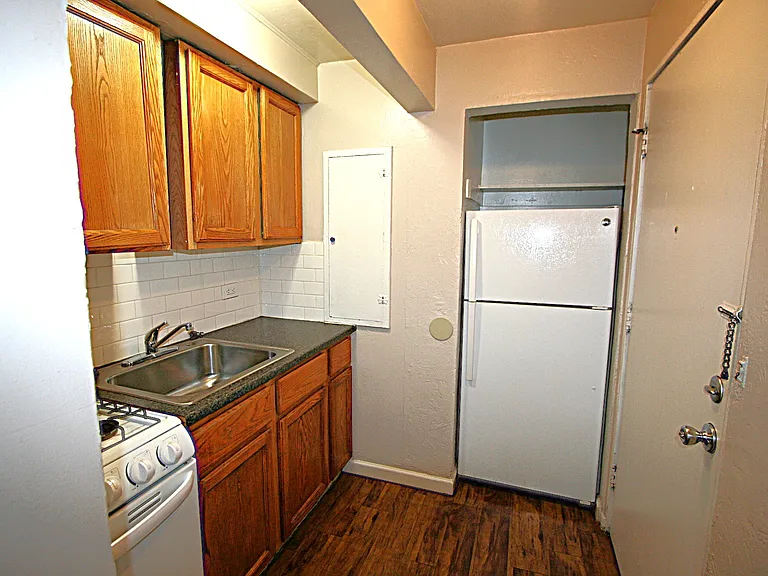 Mason Apts — Photo 7