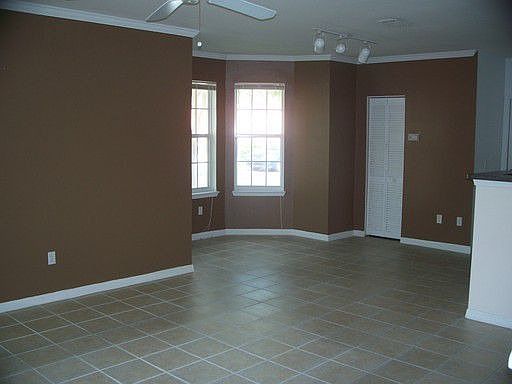 3rd image of 731 Siena Palm Dr