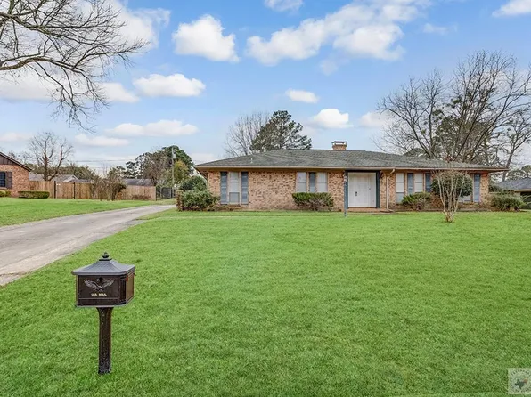 19 Downing Dr, Texarkana, AR 71854