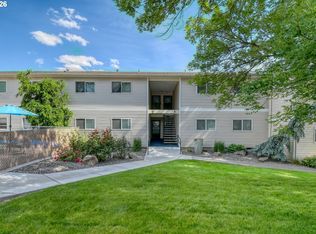 1900 NW Carden Ave APT 16, Pendleton, OR 97801