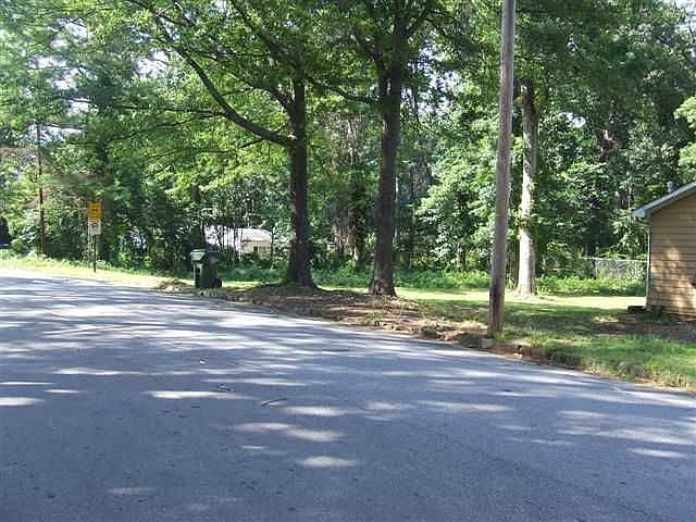 2nd image of 1041 Mount Airy Dr SW