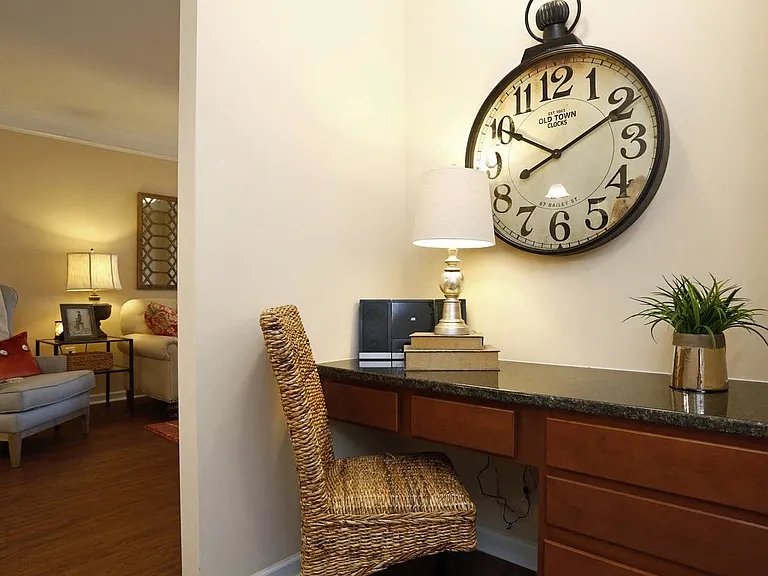 Summerwind Apartments — Photo 4