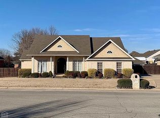 4124 Cypress Moss Rd, Jonesboro, AR 72405