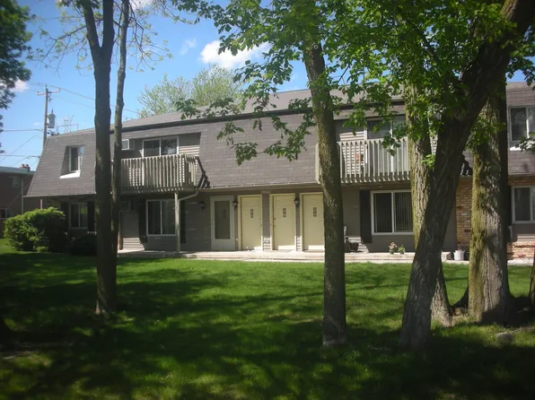 10700 W Grange Ave, Hales Corners, WI 53130