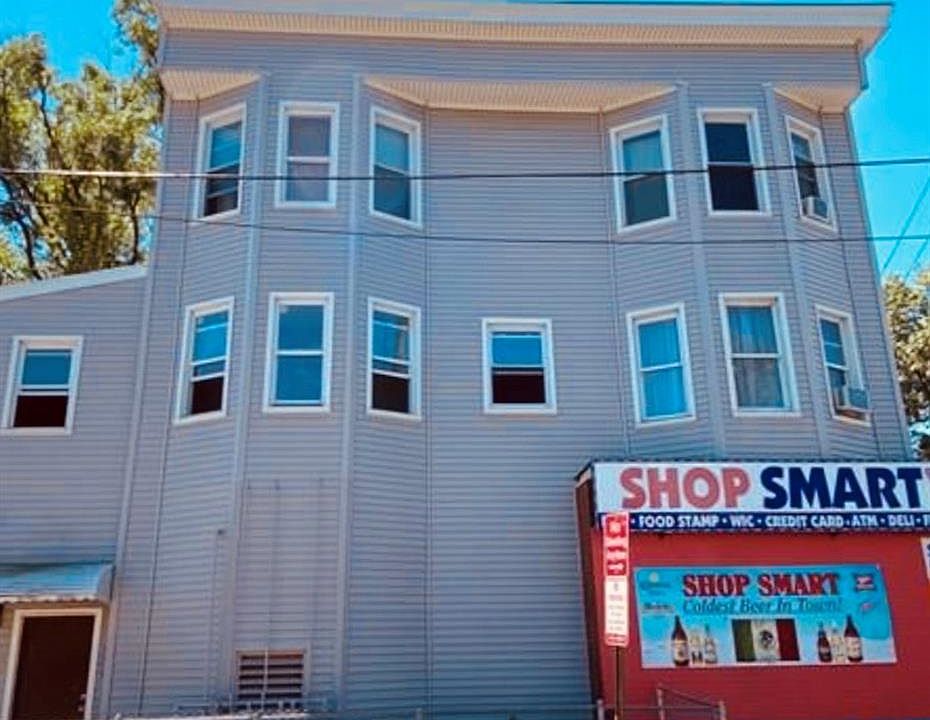 1st image of 284 Putnam St #3R