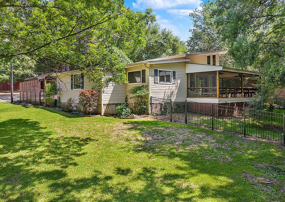 1st image of 15433 Cedar Bay Dr