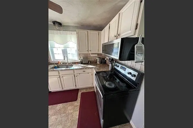 3 bed, 1.0 bath, 1400 sqft, $3,800 — Photo 4