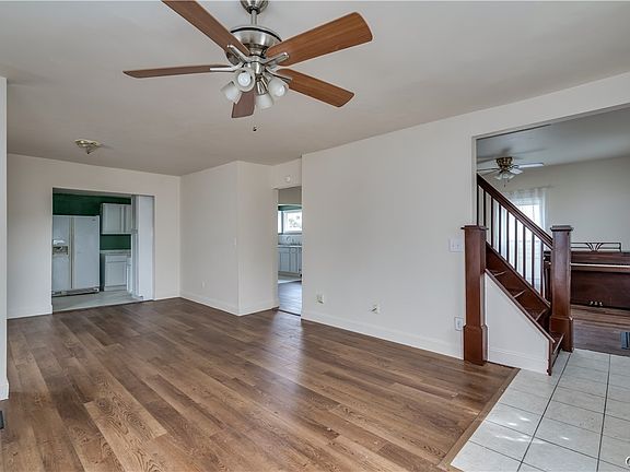 3rd image of 220 Church St