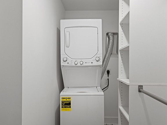 5th image of 3845 Wallace St #1F