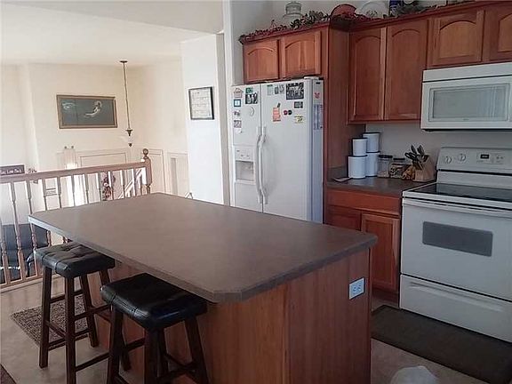 3rd image of 3125 La Paz Dr